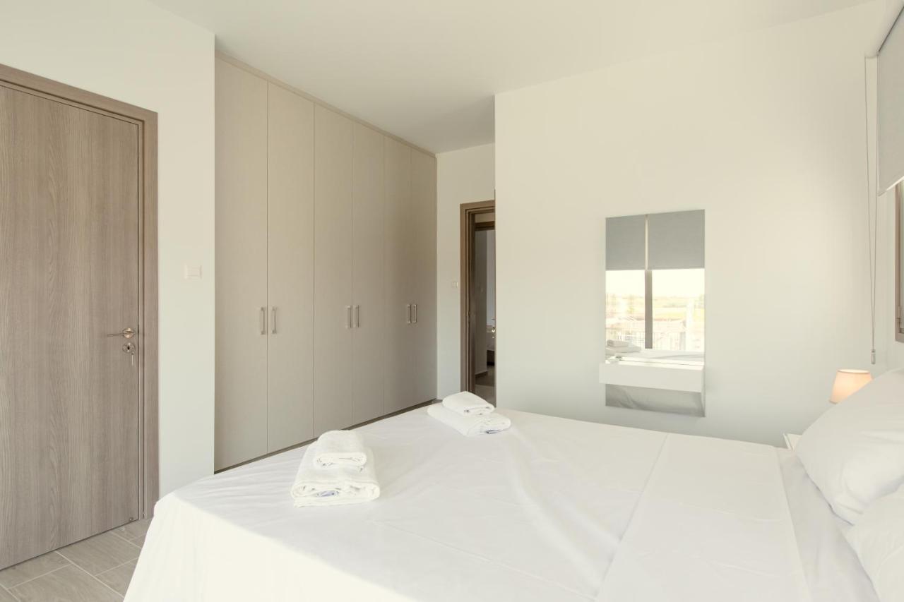 Palm Tree Villas Livadhia Zewnętrze zdjęcie