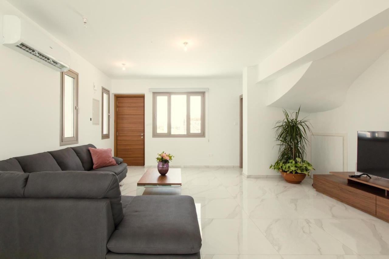Palm Tree Villas Livadhia Zewnętrze zdjęcie
